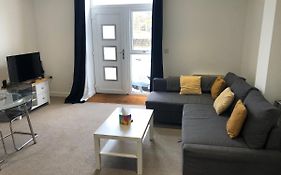La Fontaine Court Apartments Aldershot
